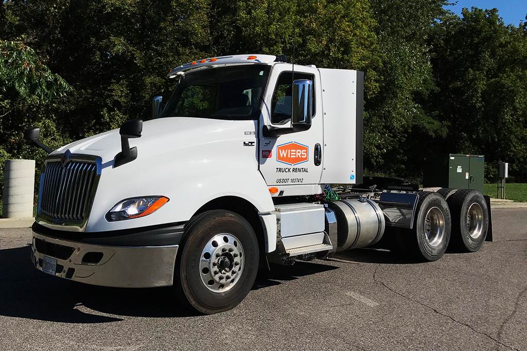 Full Service Truck Leasing